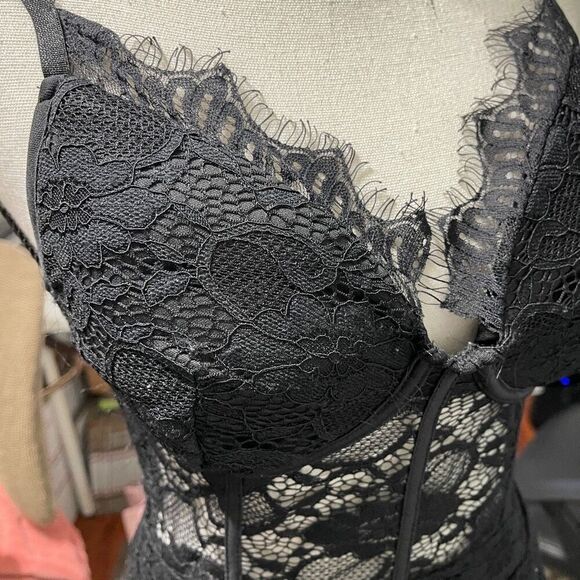 Haute Monde Women Allover Lace Sweetheart Corset Bodycon Mini Dress Black Medium - Picture 4 of 12